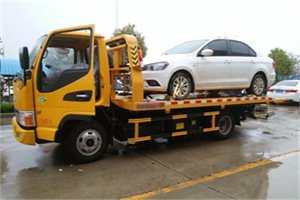 桂林附近拖车救援24小时服务热线